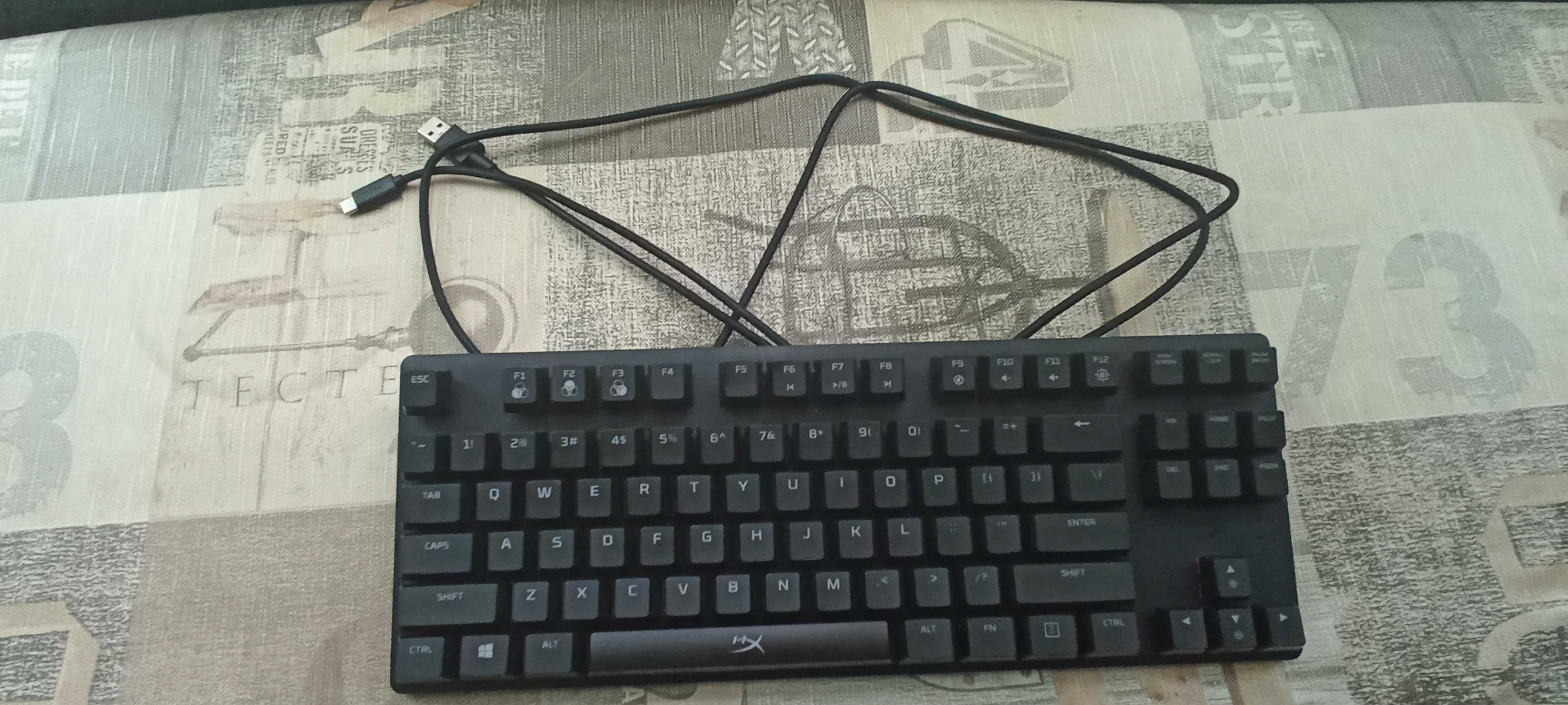 Клавиатура Hyperx alloy origins core 65