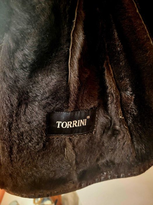 Почти ново дамско зимне яке от естествена кожа, канадски вълк