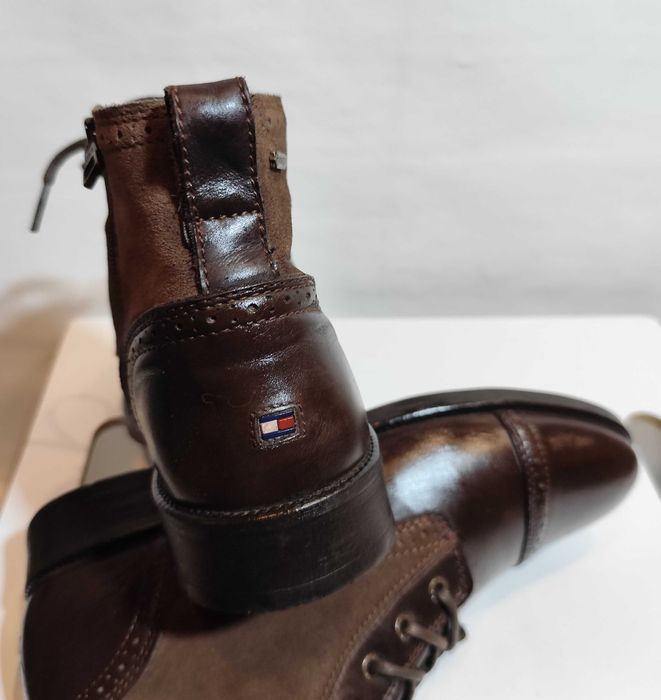 Ghete lace up 42 42.5 cap toe Tommy Hilfiger piele naturala moale maro
