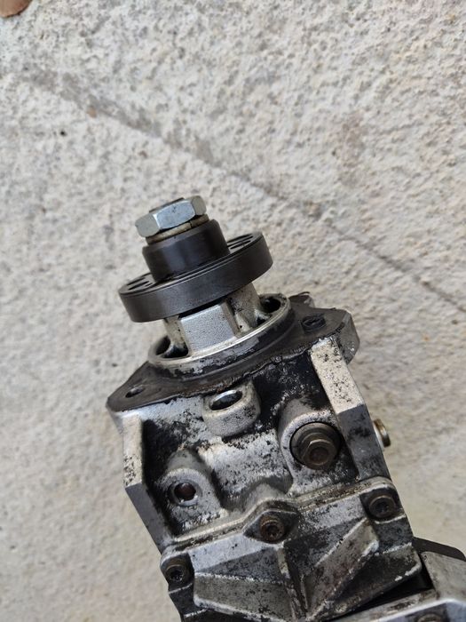 Помпа за Ford Transit 2.4 Bosch VP44