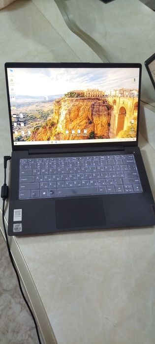 Продается ноутбук Lenovo ideapad 5 14il05