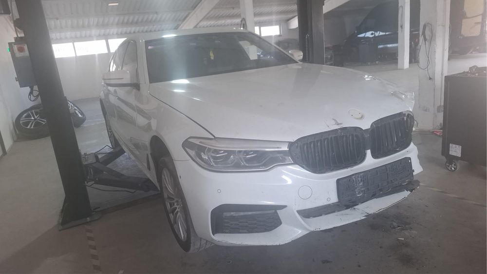 BMW 540xd 2018 M paket g30 - usor lovit