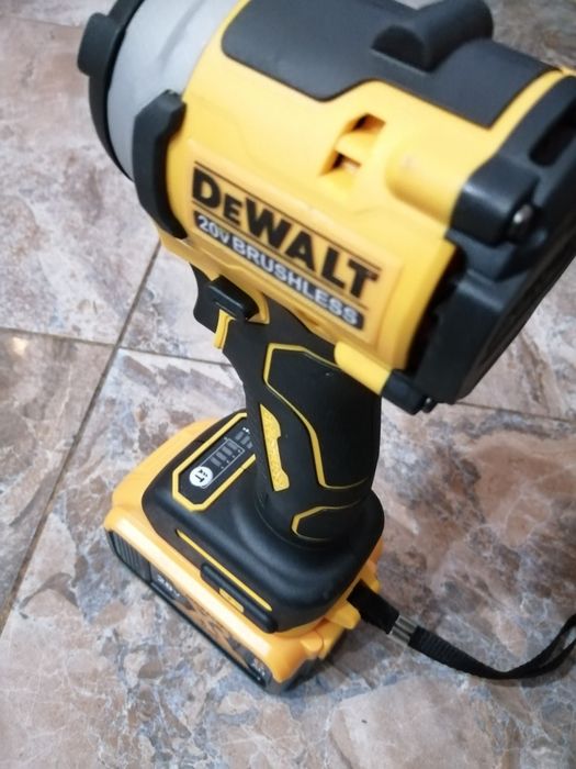 Autofiletanta impact Dewalt DCF922