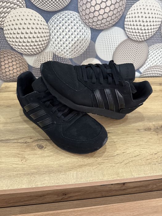 Adidas маратонки