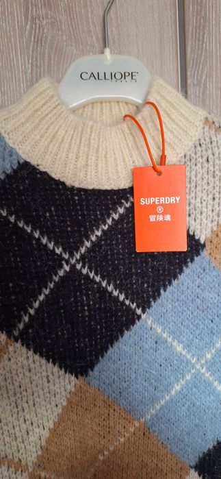 Дамски пуловер нова с етикет