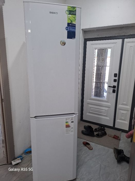 Продам холодильник