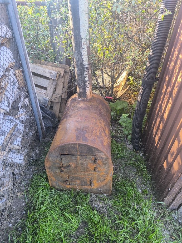 Продам буржуйку, можно использовать как печь в баню,.
