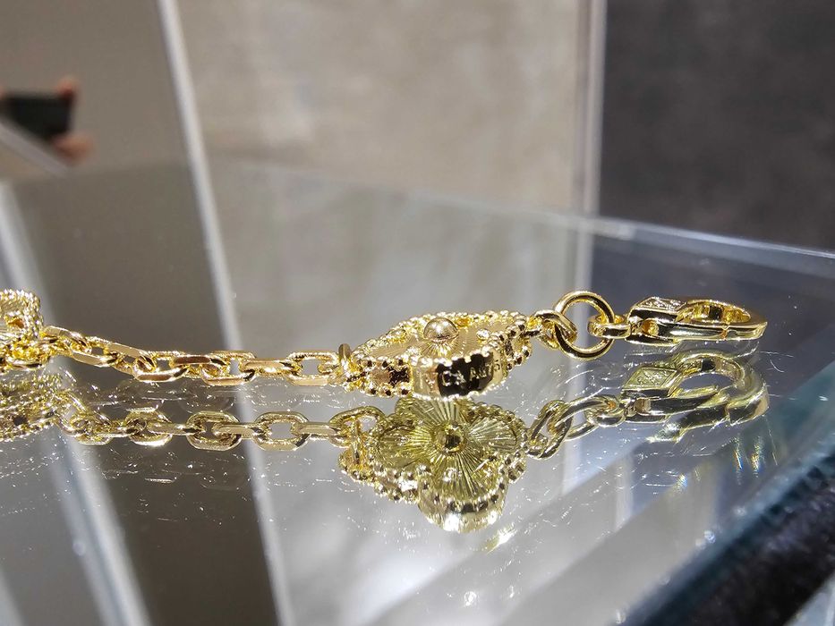 Van Cleef & Arpels VCA Gold 5 Motifs Sweet Alhambra Дамска Гривна