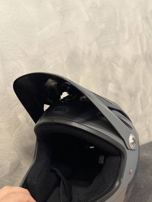 Casca Bell + cadou ochelari