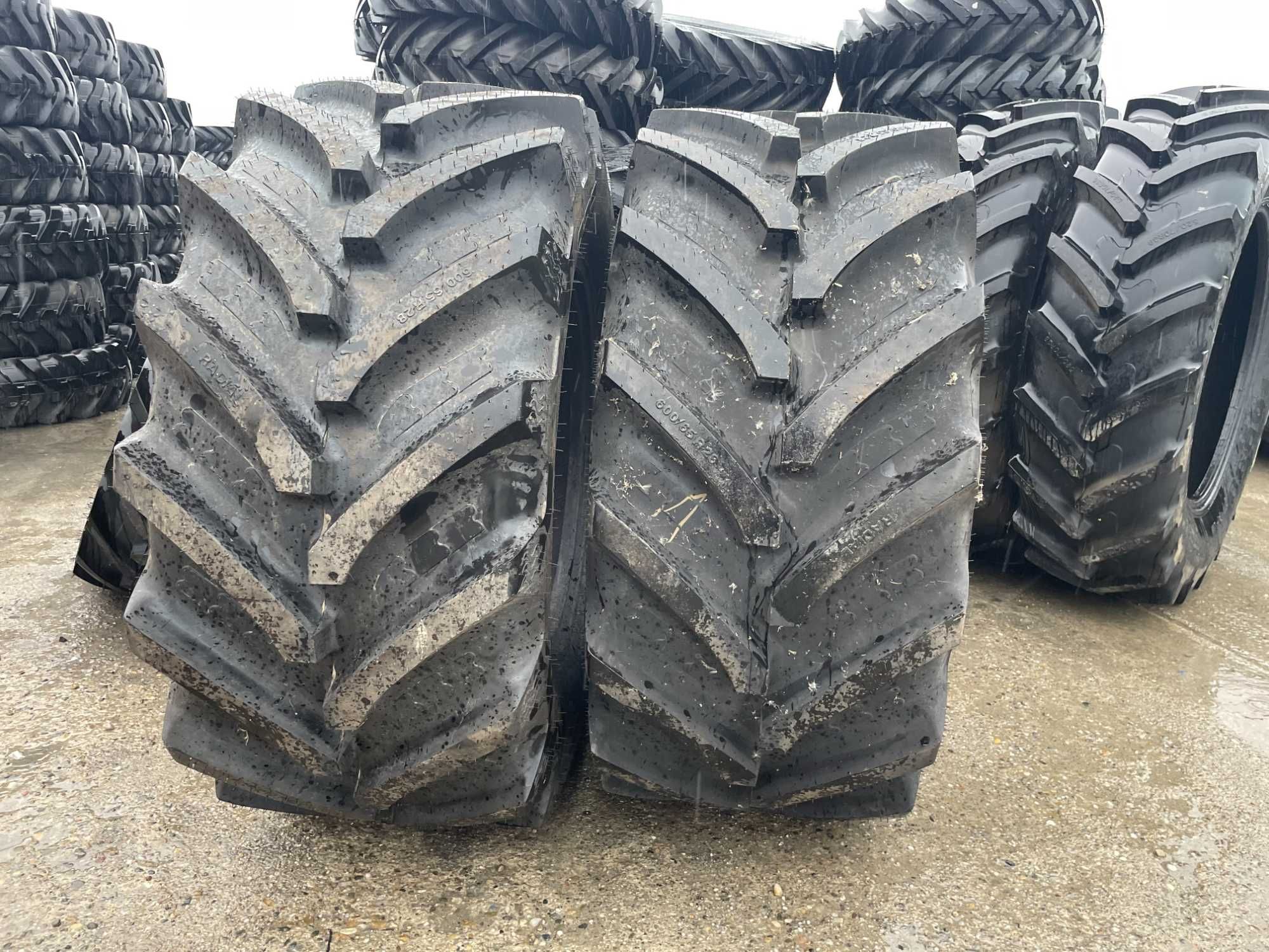 Cauciucuri noi 600/65R28 BKT AGRIMAX Anvelope de tractor fata Radiale