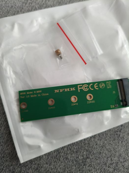 Adaptor – placă de expansiune pentru SSD NVME/AHCI