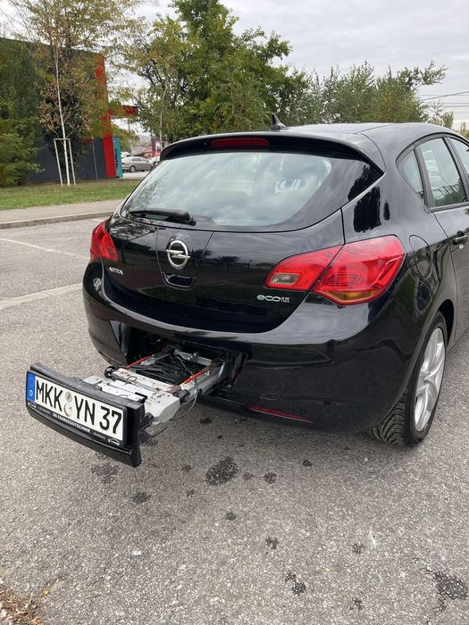 Opel Astra J 1.4 benzina 2011 Euro5