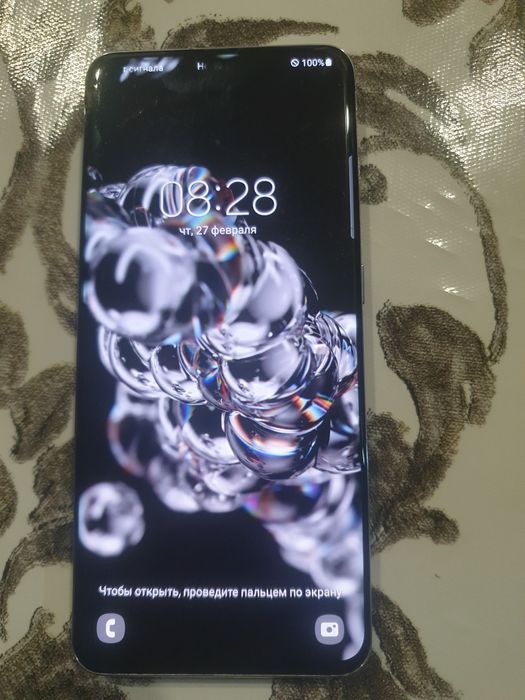 Продаем телефон с20 за 25,и с5 за 15