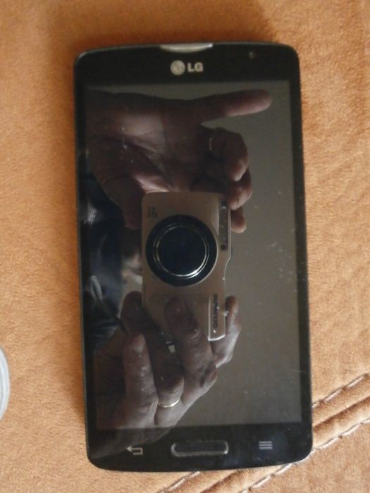 Мобилен телефон - LG d373eu