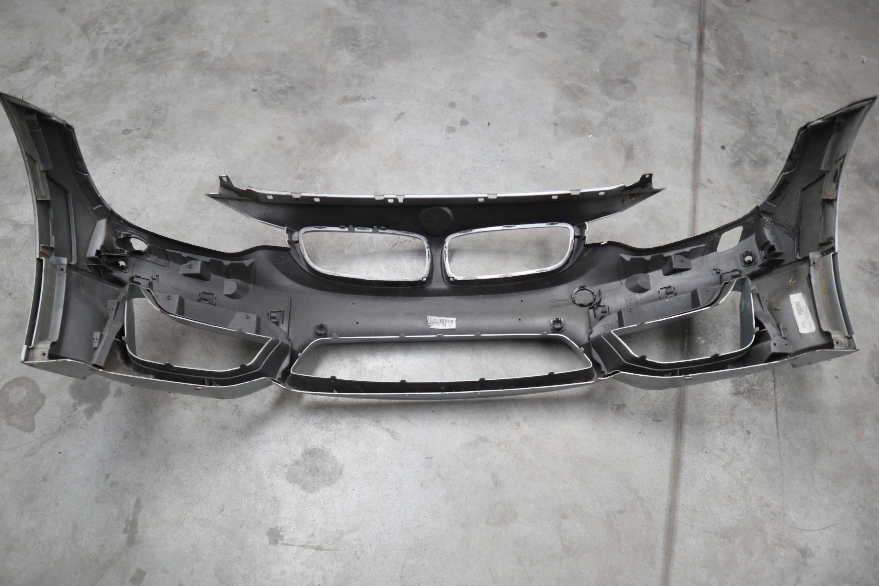 Оригинална предна броня за БМВ М3 М4 BMW F80 F82 F83