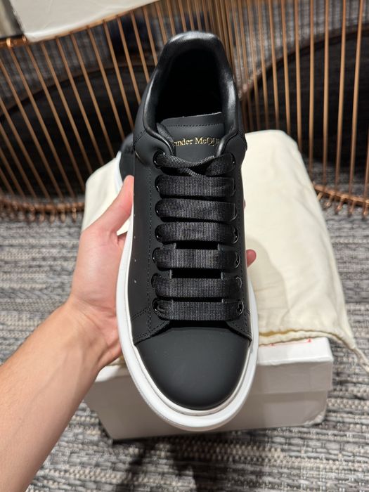 Alexander McQueen Black/White Дамски Обувки 38EUR + Кутия