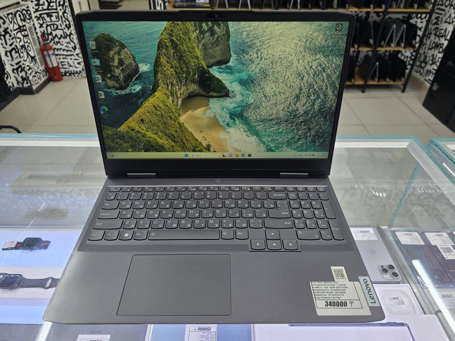 Lenovo LOQ Ryzen 7840Hs озу 16gb ssd512gb Rtx4050 6gb