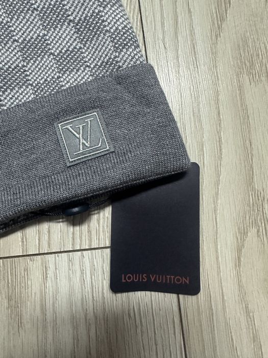 caciula louis vuitton