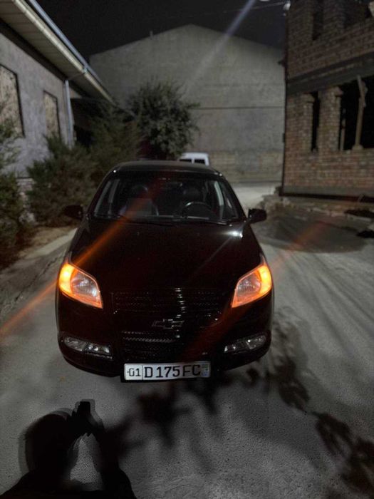 Nexia 3 qora avtamat