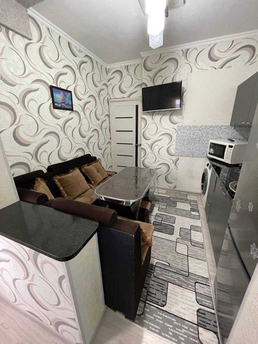 СРОЧНО !! Продается квартира в Яшнабаде 1/7/9 ( 42 кв/м ) Авиасозлар 1