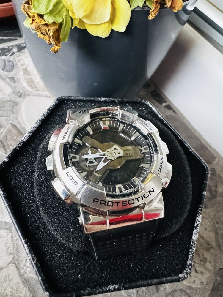 Часовник Casio G-SHOCK
