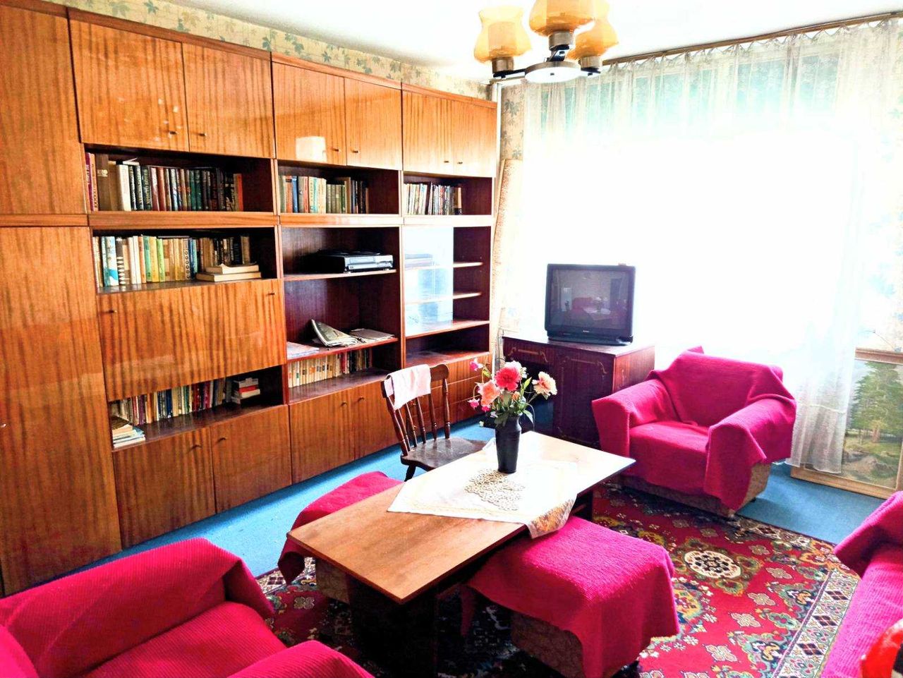 Продава се Тристаен апартамент в Казанлък - 81 кв.м за 1417 €/кв.м - Снимка #2