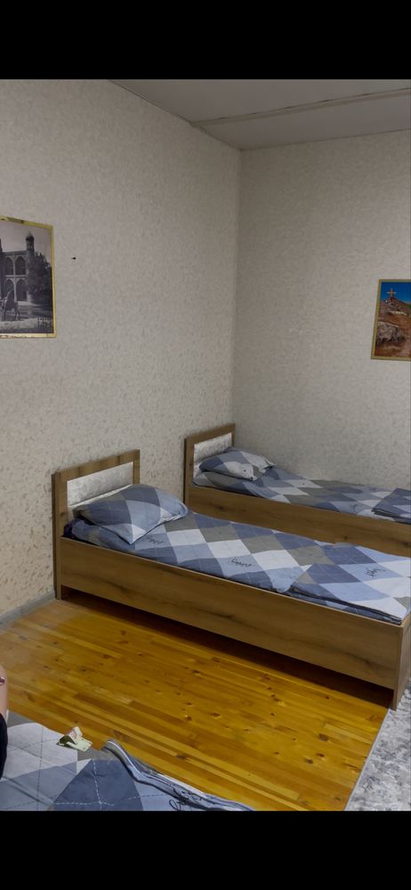 Hostel . Xalol insonlar uchun faqat!