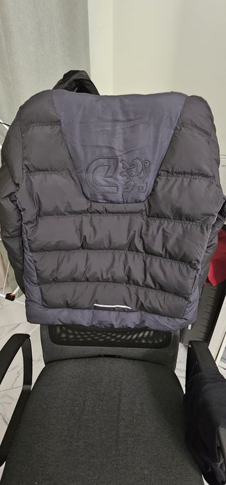 Чисто ново яке Cruyff