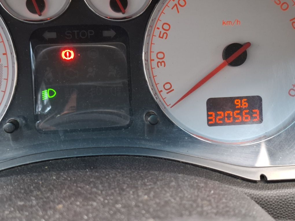 Продавам Пежо 307sw