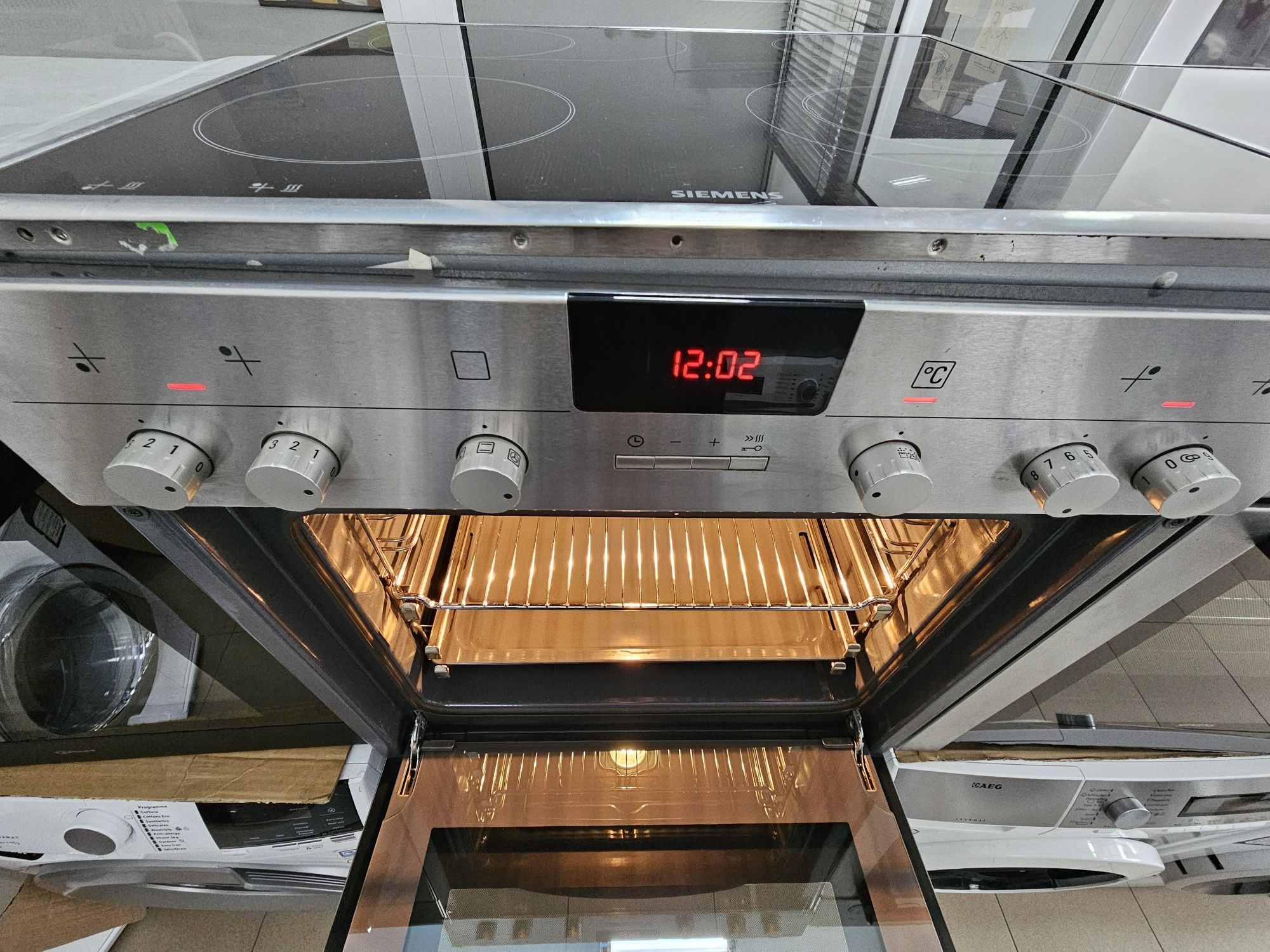 Комплект фурна и плот за вграждане Siemens