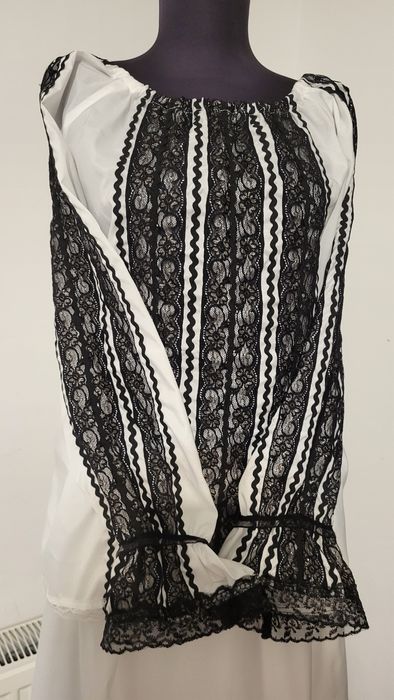 Ie noua,mărimea M-L