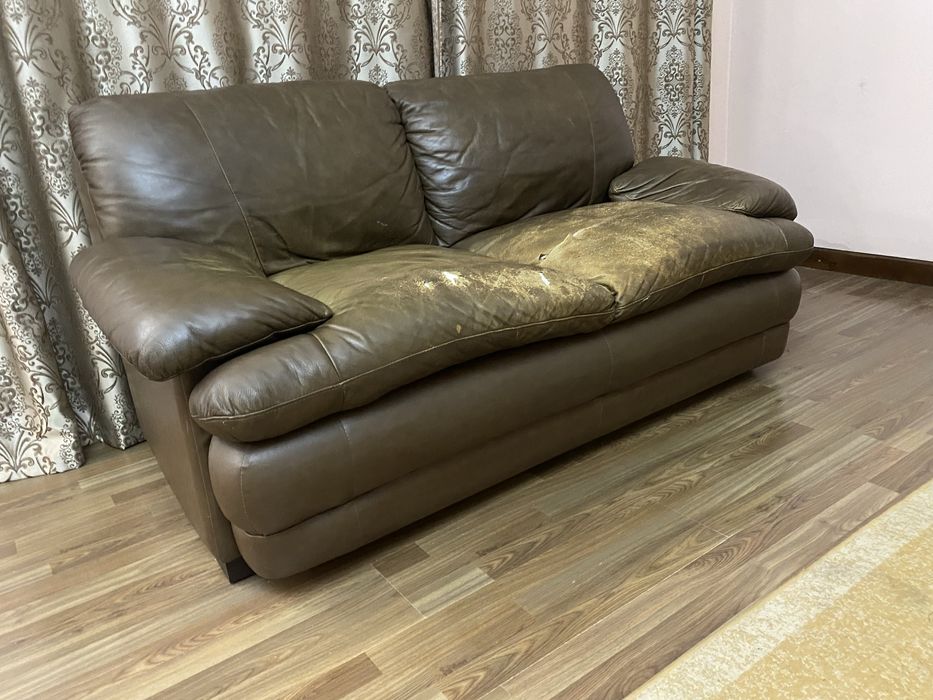 Комплек диванов для гостинной.