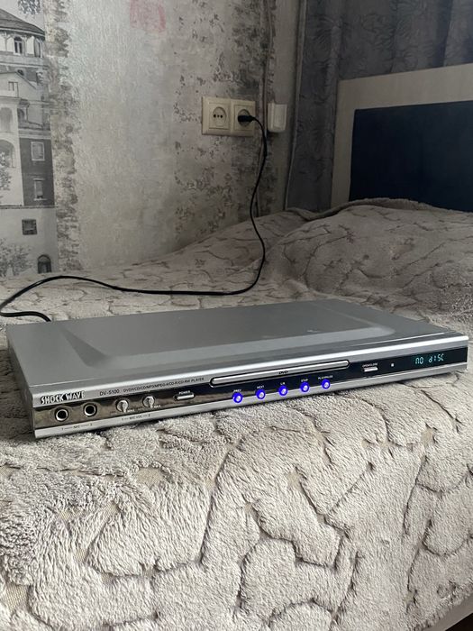 Продам DVD плэер