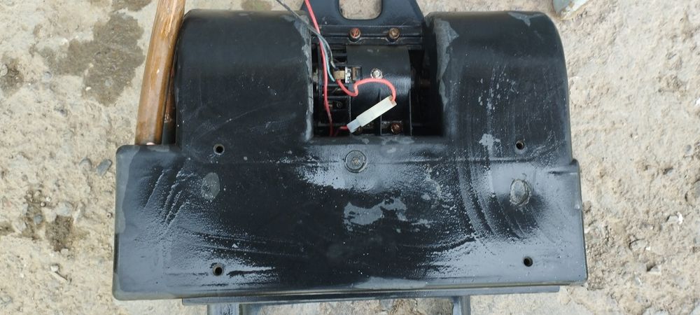 Продам печьку заднюю салонную Газель