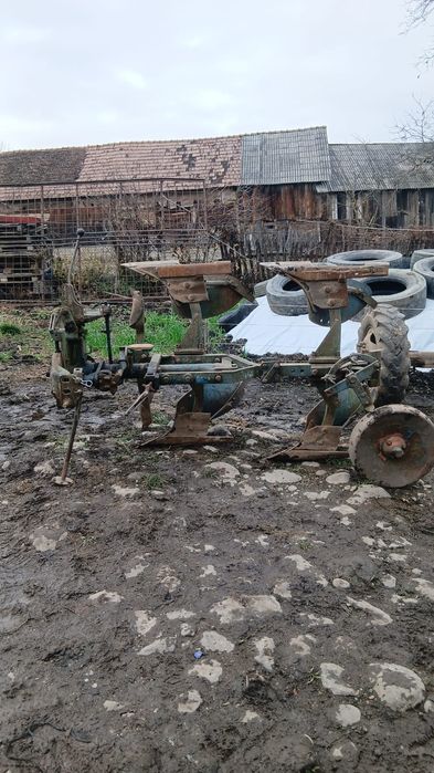 Vând plug Rabewerk reversibil manual