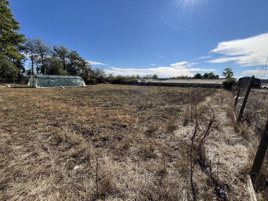 Proprietate completă cu teren de 5.300 mp