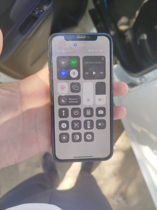 Iphone X qora rangidan