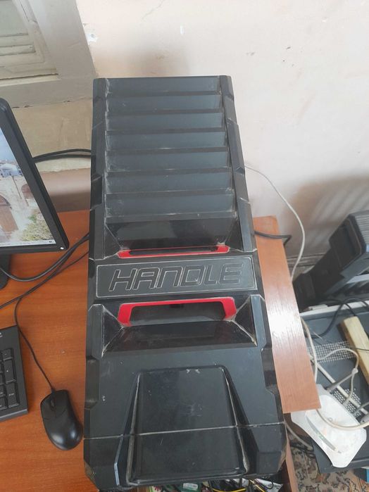 i3 8100/ssd120gb/500hard/