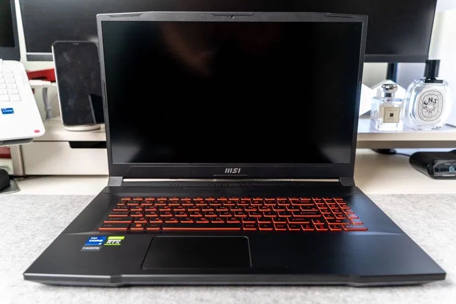 MSI Sword 17 A12UE/ i7-12700/32GB/512GB/ RTX3060/17,3" FHD