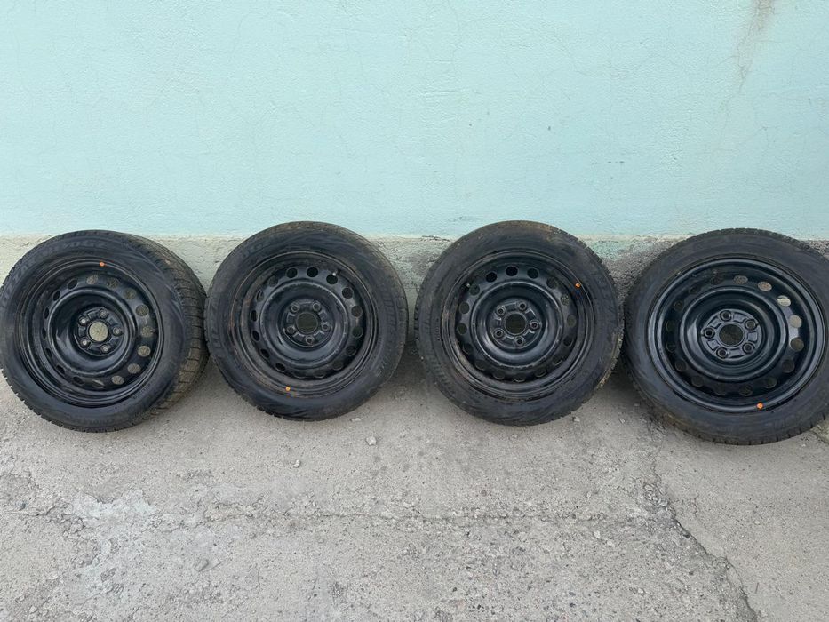 Продам шины зимние с дисками