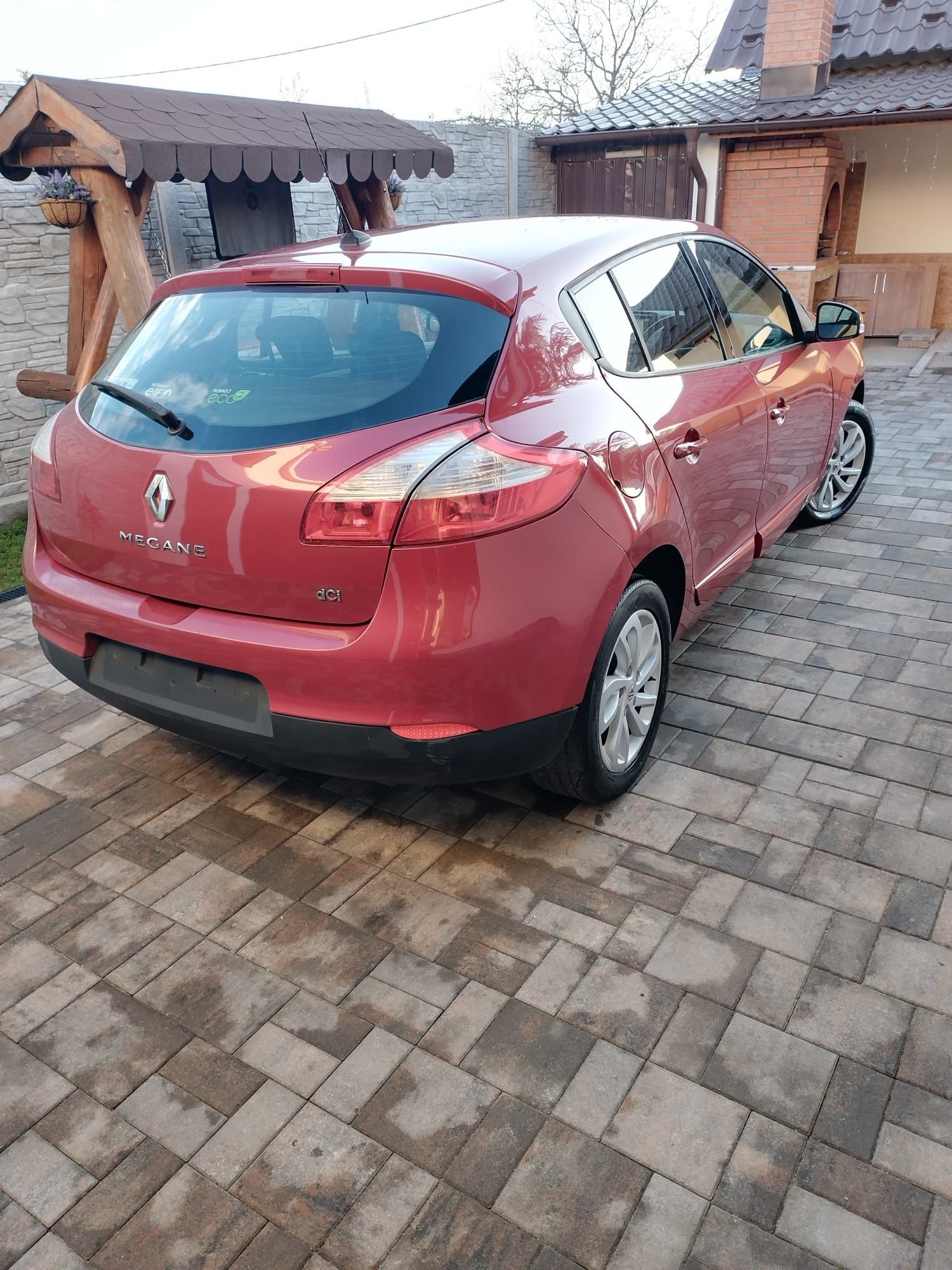 Bara Spoiler Fusta Spate Completa Renault Megane 3 Hatchback Scurt