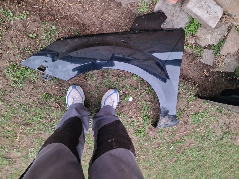 Aripa fata stanga focus 2 facelift