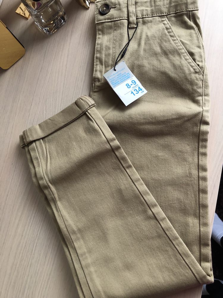 Pantaloni lungi chino copii( baieti  8-9 ani)