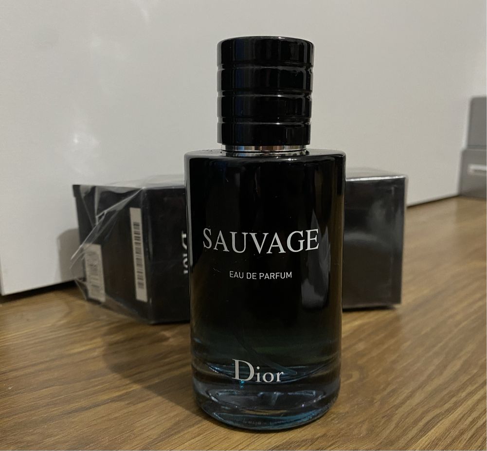 Dior Sauvage de bărbați 100 ml. + și altele