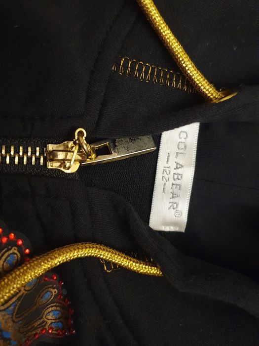 Продаётся отличный костюмчик.