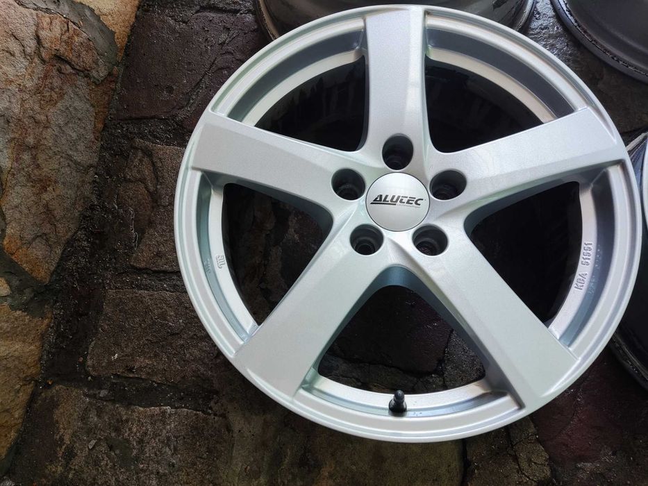 5x112 17 цола лети джанти Alutec 17 цола 5x112 VW Audi Seat ET40