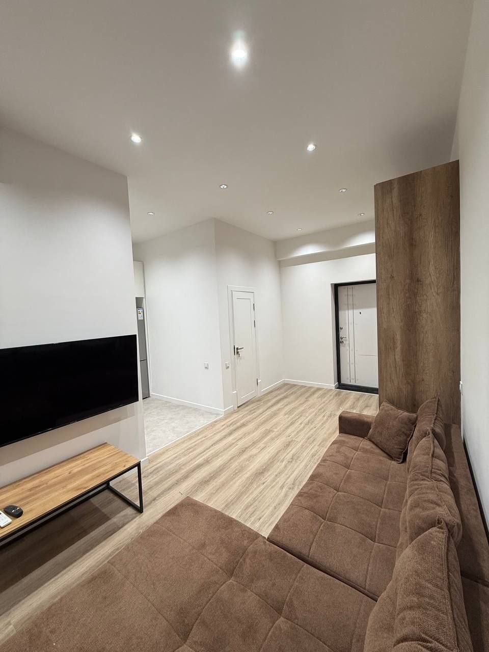 ПРОДАЁТСЯ квартира в Новостройке 
1/2/10 в ЖК TIARA RESIDENCE
Мирзо-Ул