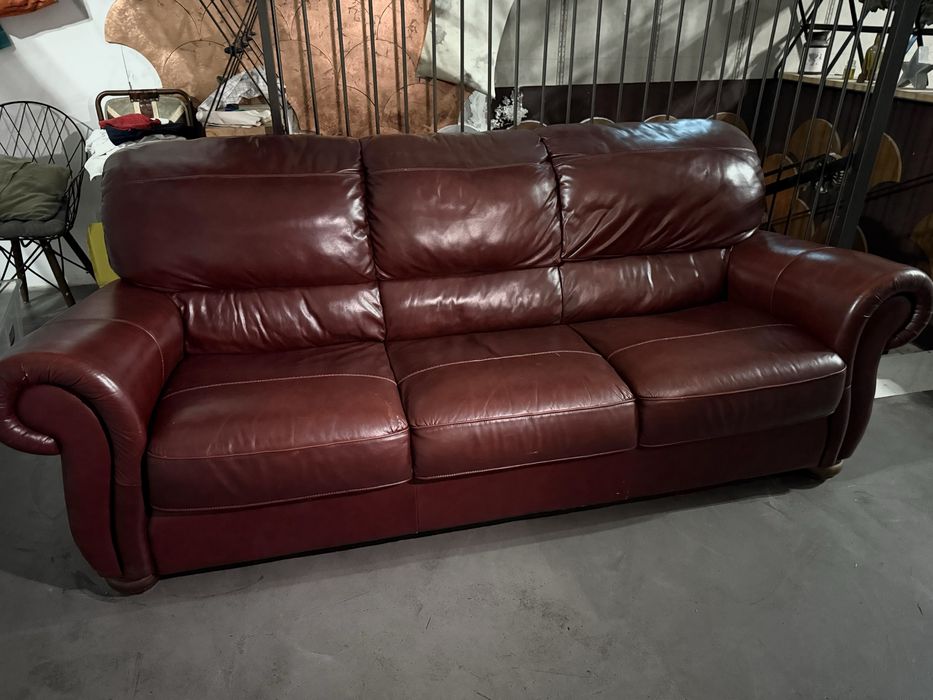 Canapea piele 3 locuri+ fotoliu piele + taburet piele
