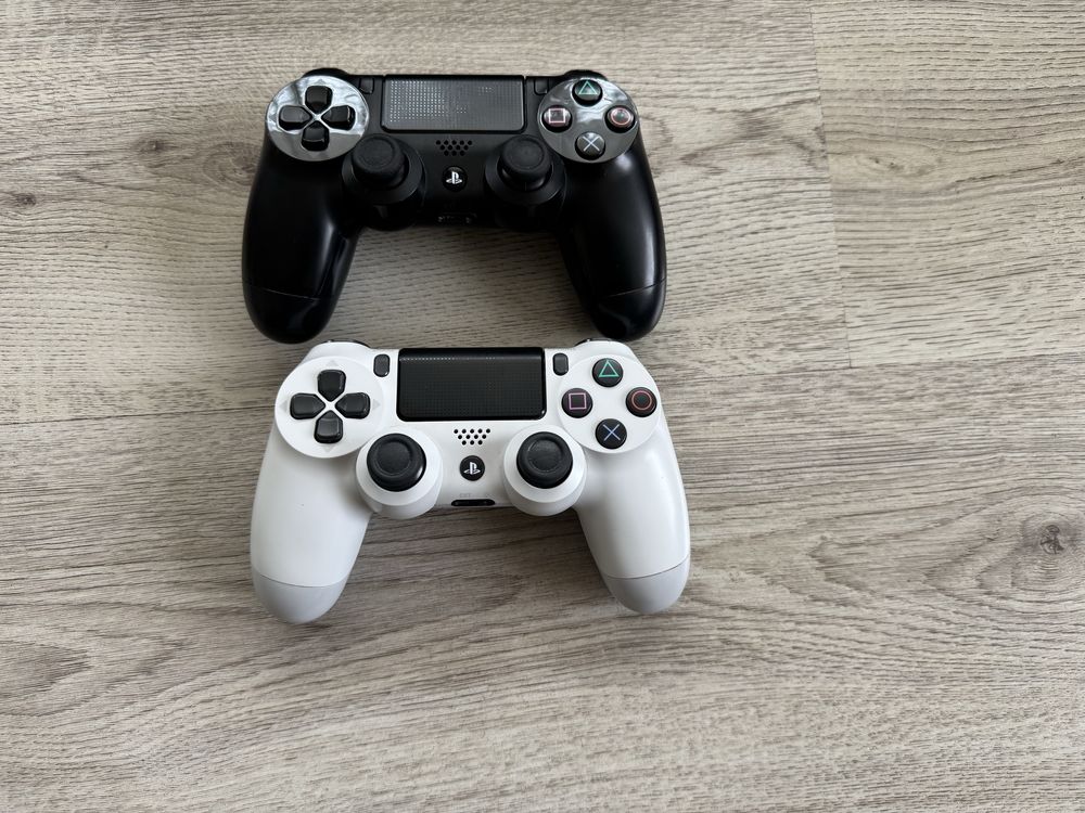 Продавам Playstation 4