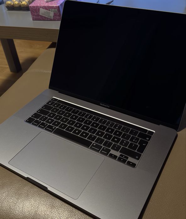 Macbook Pro 16inch ‘2019’